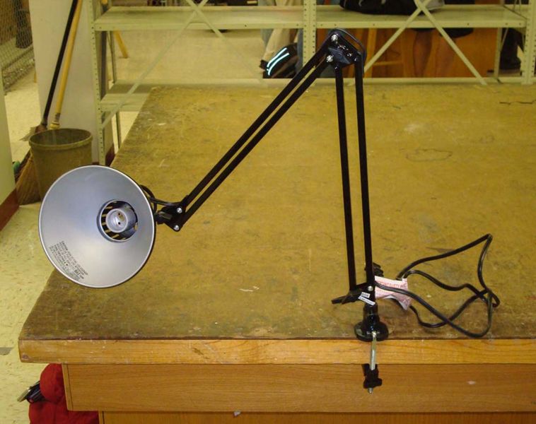 Image:Lamp stand mechanical arm lampphoto.JPG
