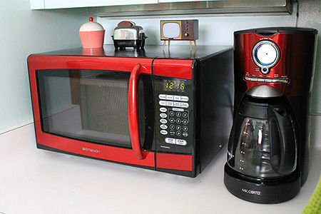 Figure: Coffeemaker Offers Taste while Microwave Saves Time. <http://retroranchrevamp.com/2013/02/06/>